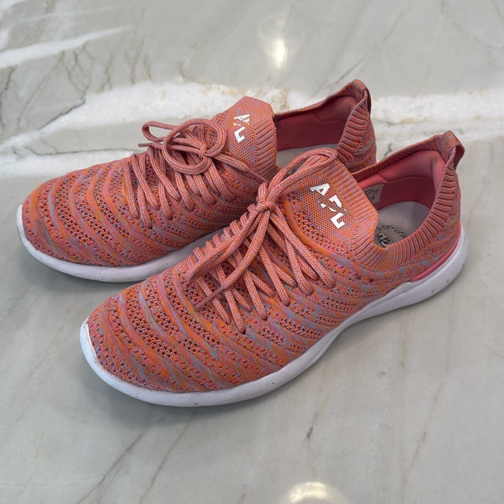 Athletic Propulsion Labs Coral Techloom Wave Shoe 9W